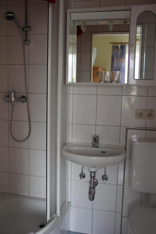 Gasthof-Pension Reidnwirt Baldramsdorf Zimmer foto